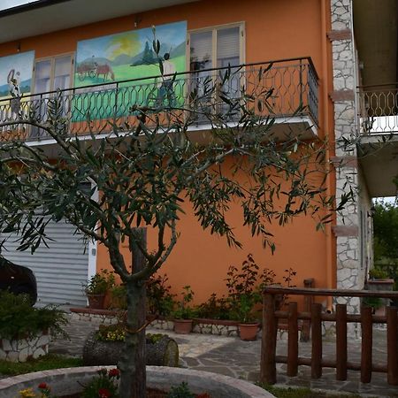 B&B Nel Verde Montesano sulla Marcellana Exterior foto